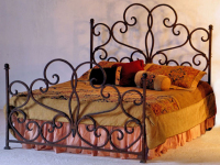 Iron-Bed